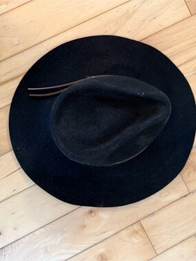 Vintage Men's Black Wide-Brim Wool Fedora Hat